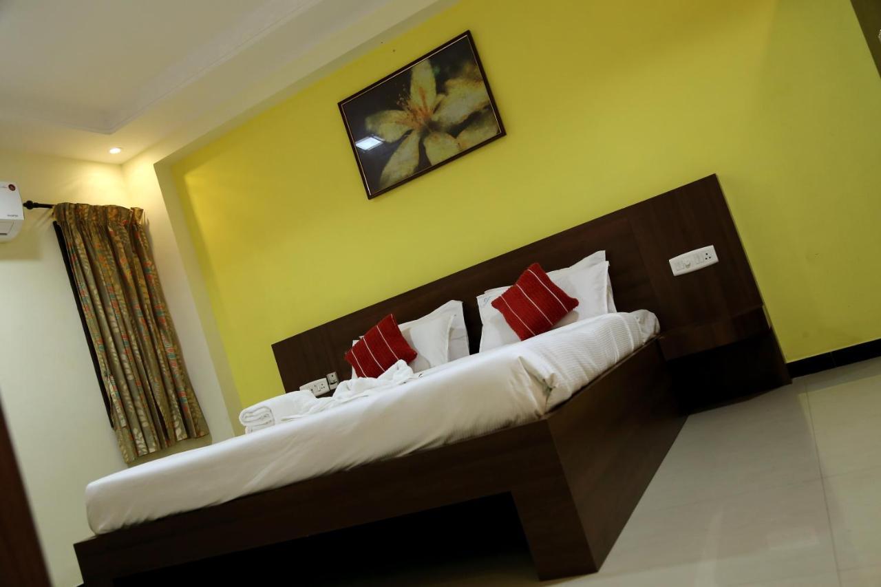 Landmaark Hotels Tirupur Esterno foto