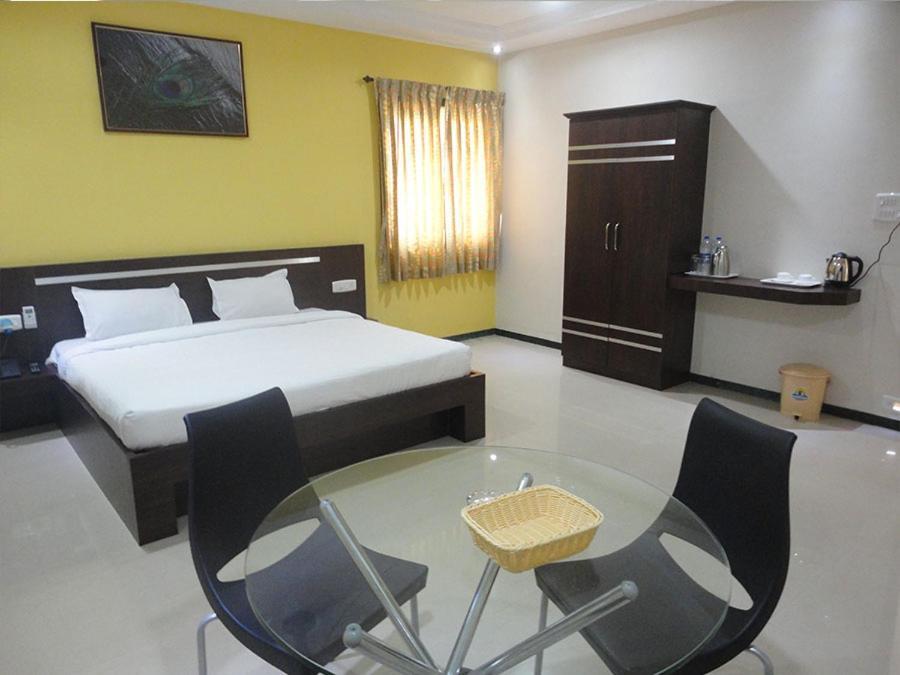 Landmaark Hotels Tirupur Esterno foto