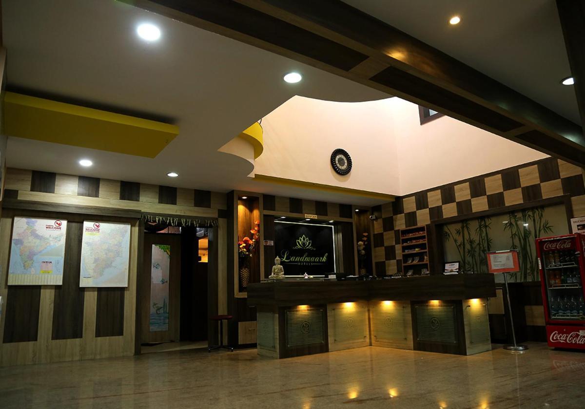 Landmaark Hotels Tirupur Esterno foto
